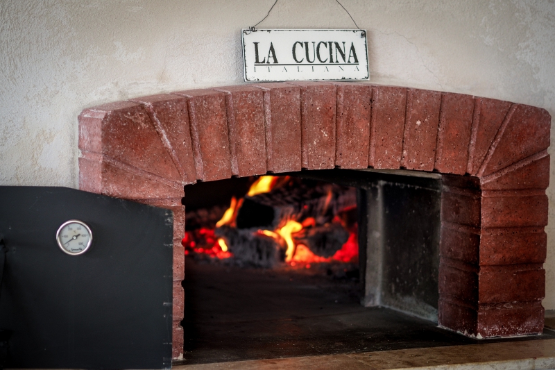 pizzeria-POURCIEUX-min_pizza-oven-1344719